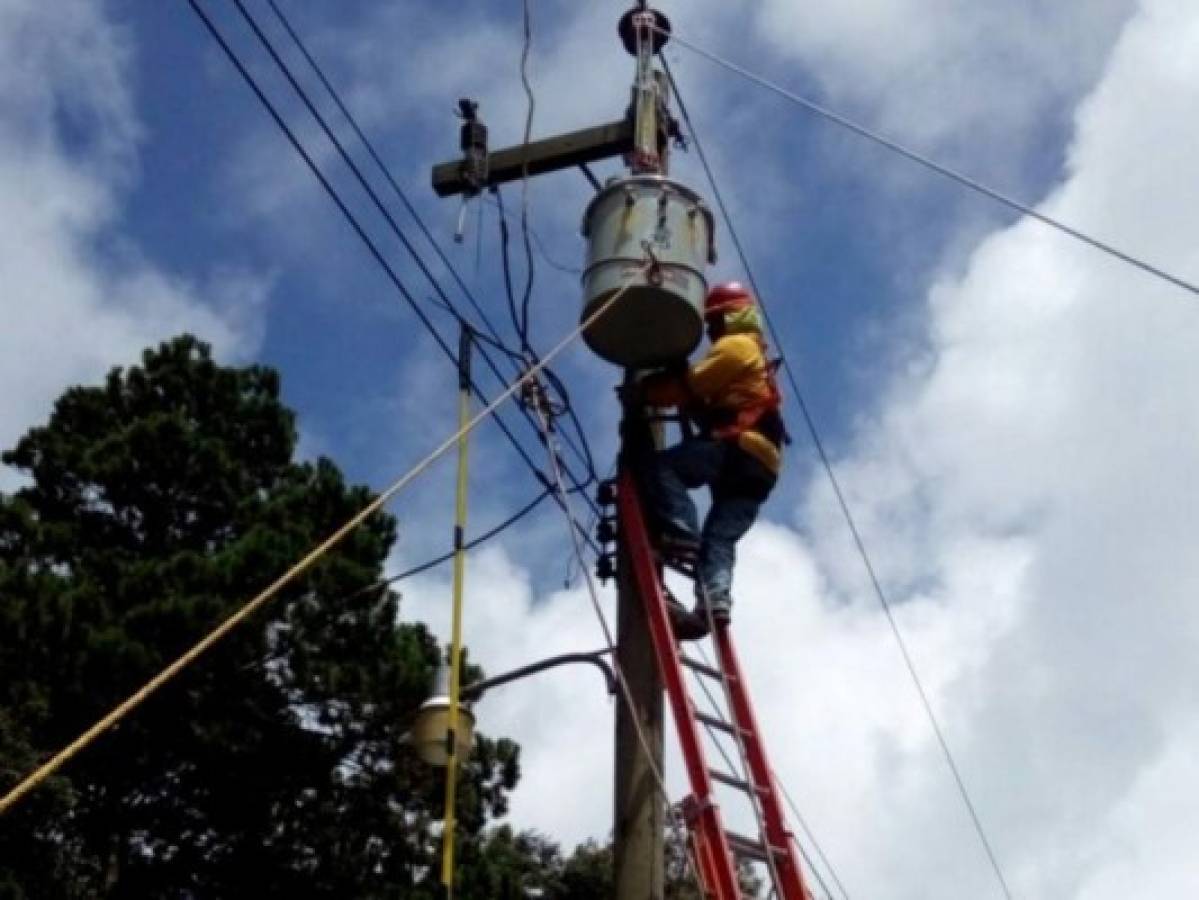 Listado: Decenas de sectores no tendrán energía eléctrica este lunes en Honduras
