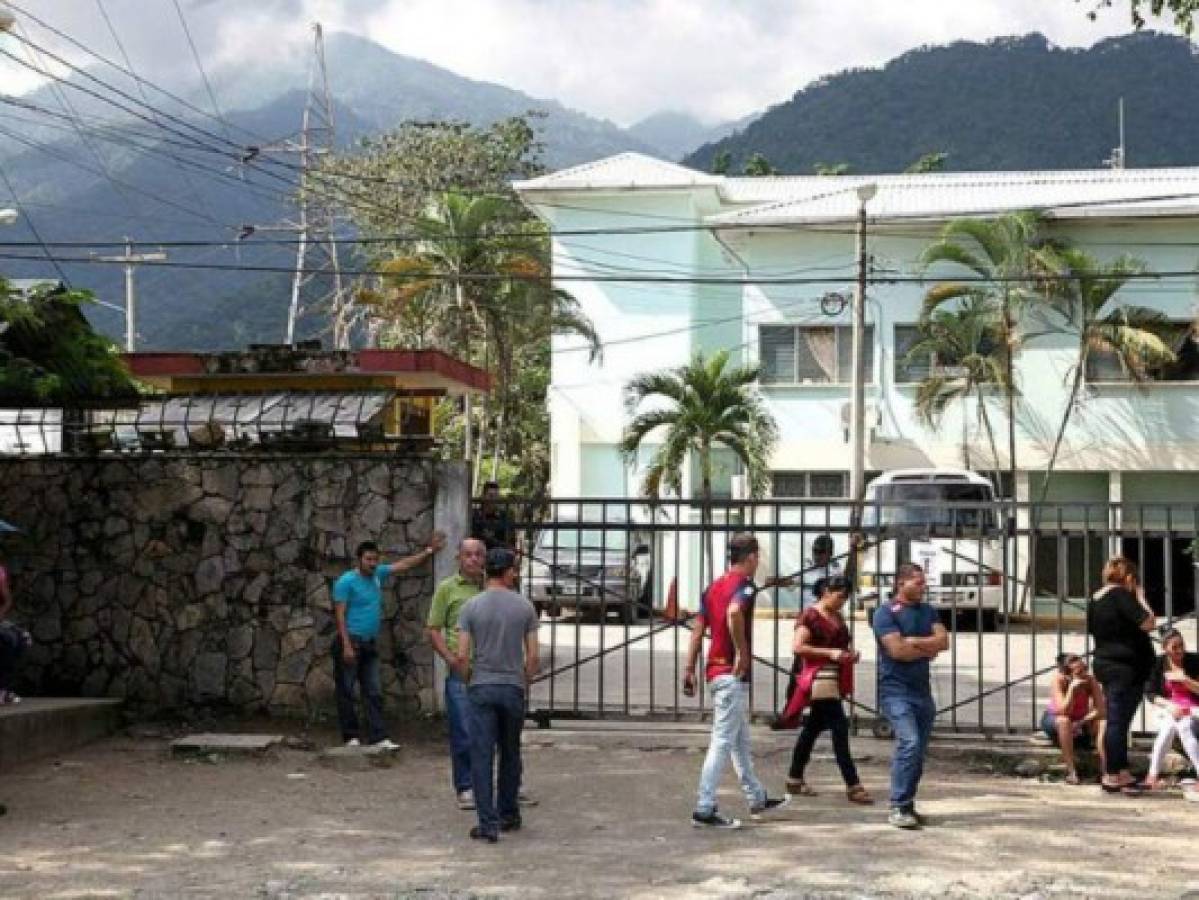 Dos menores muertos y un pastor herido deja tiroteo en barbería de San Pedro Sula