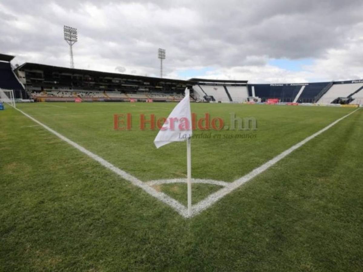 Olimpia sin juego seductor vence 2-0 al Vida y siente aroma de final en la Liga Nacional