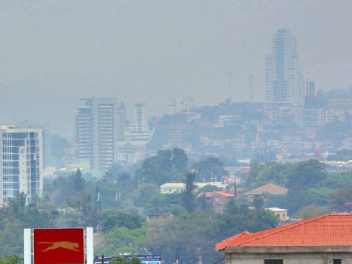 Componentes tóxicos tiene la capa de humo que cubre a Tegucigalpa