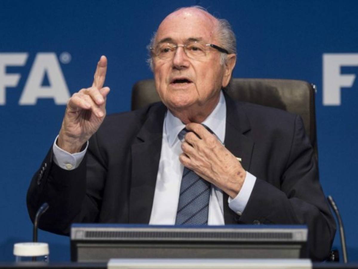 Policía suiza realiza operativo en FIFA por caso Blatter