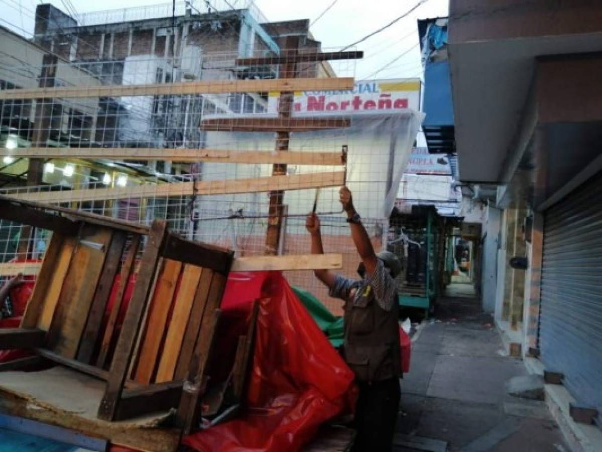 Desmantelan puestos de venta no autorizados en Comayagüela  