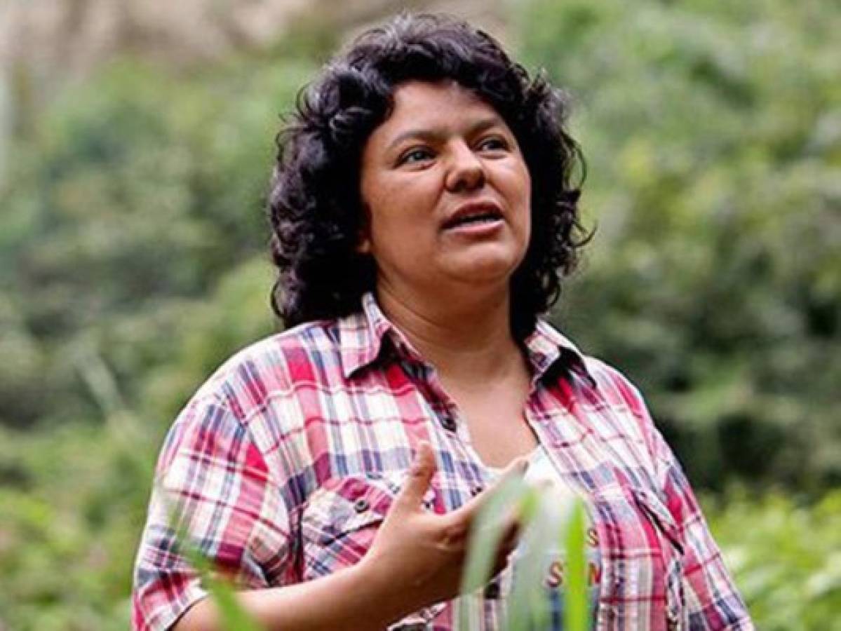 Secretario de Defensa: Es falso artículo de The Guardian sobre muerte de Berta Cáceres