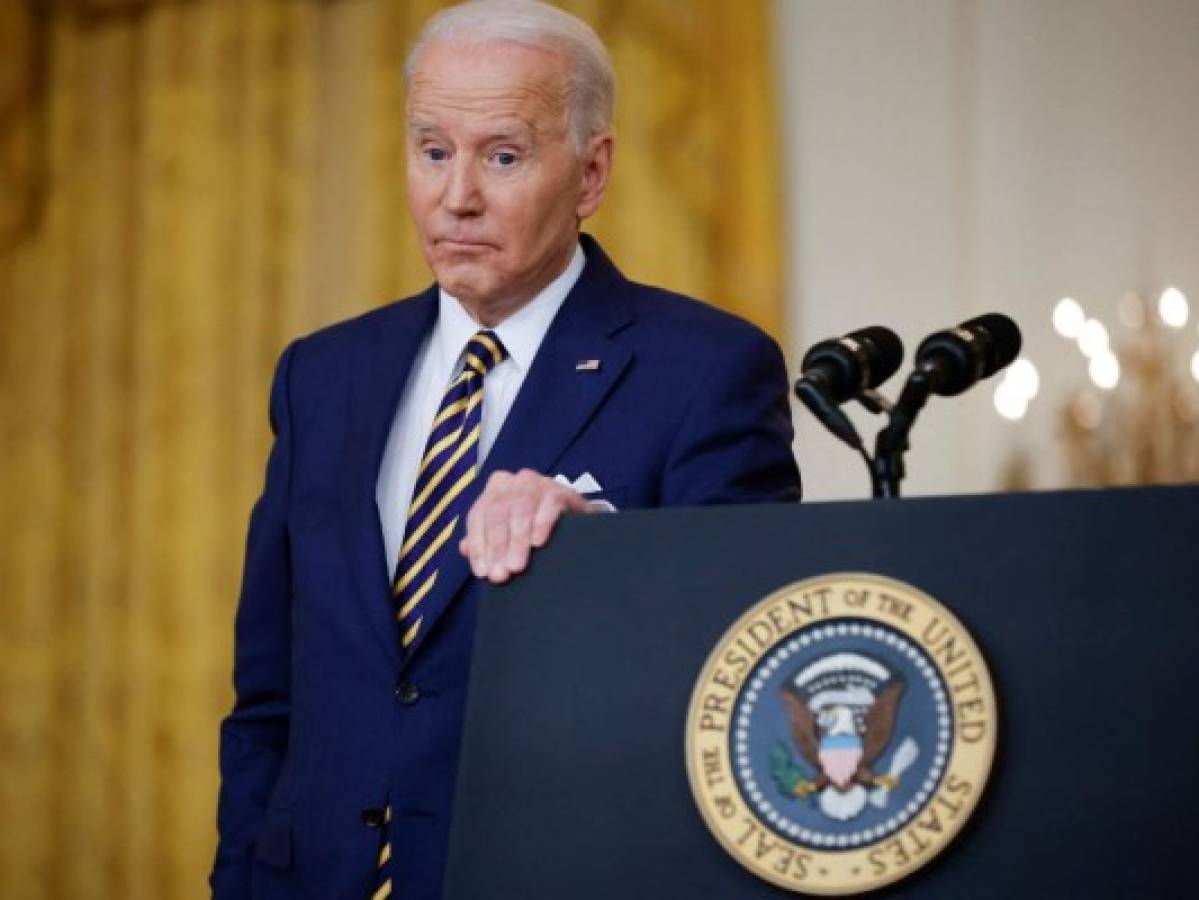 Biden dice que su primer año tuvo 'desafíos' pero también 'enormes progresos'  