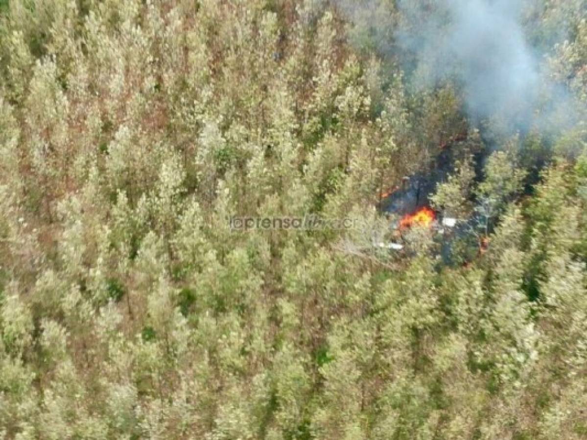 Imagen de la avioneta tomada desde un drone. Foto tomada de La Prensa Libre de Costa Rica.