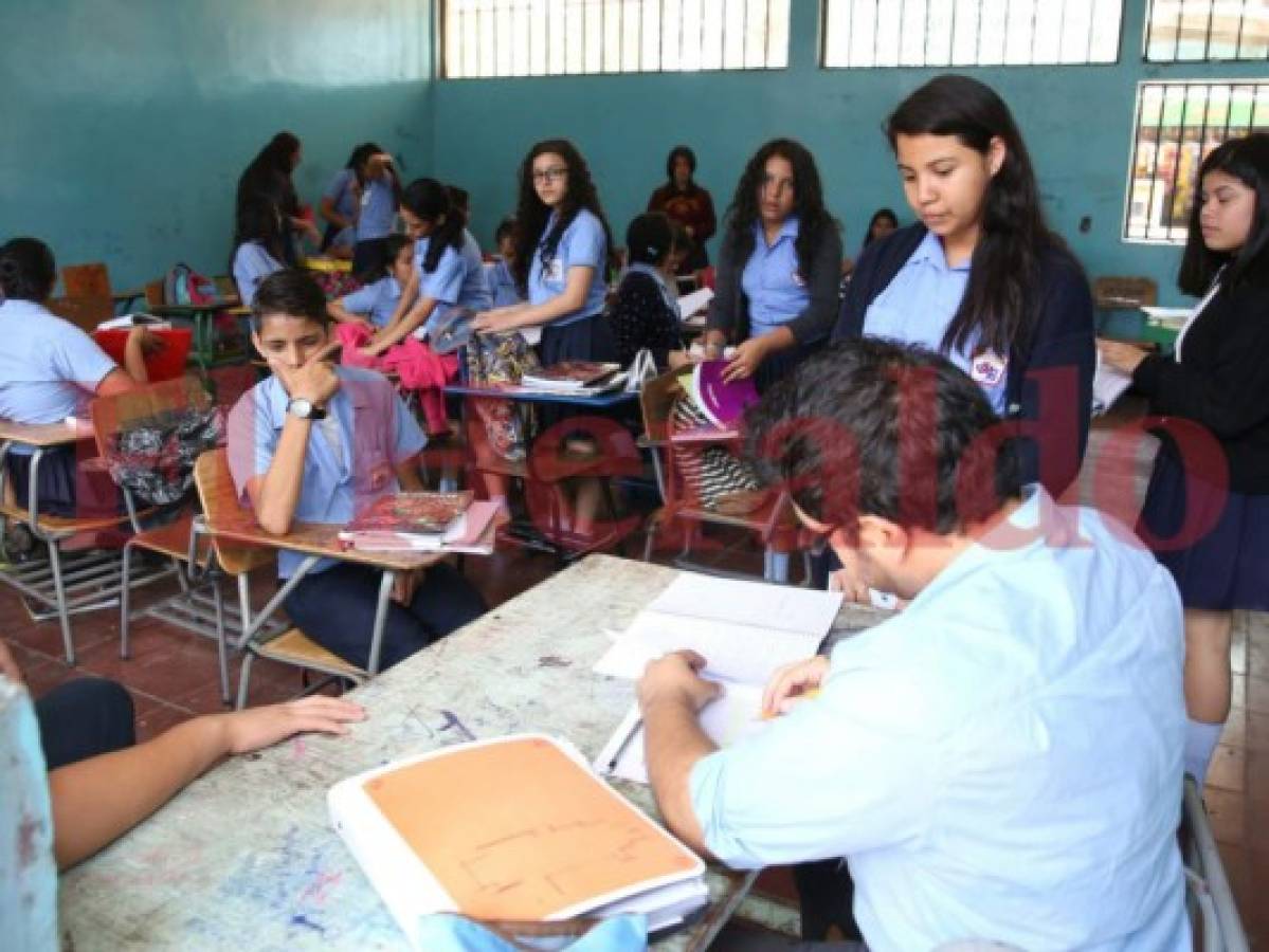 Nuevos modelos educativos para Honduras promete Marlene Alvarenga