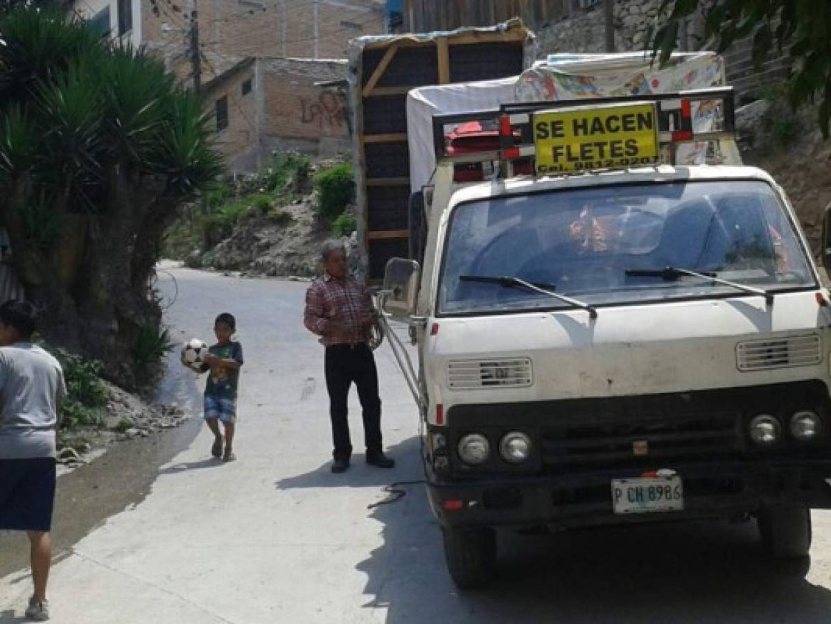 Los vecinos de la colonia Las Torres de la capital de Honduras regresaron a sus casa, tras la promesa de brindarles seguridad.