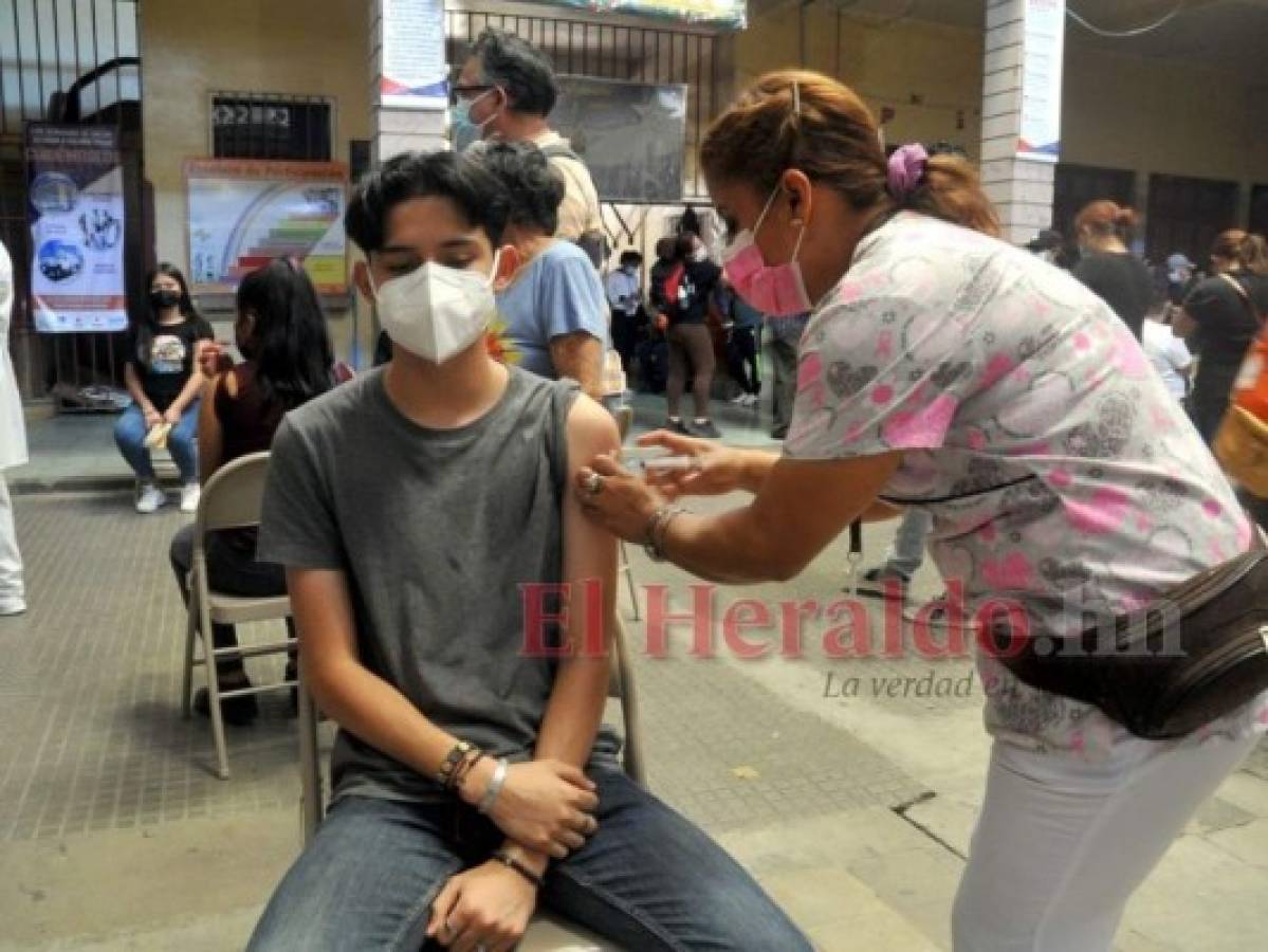 ¿En qué lugares del occidente de Honduras se desarrolla el 'Vacunatón' este fin de semana?