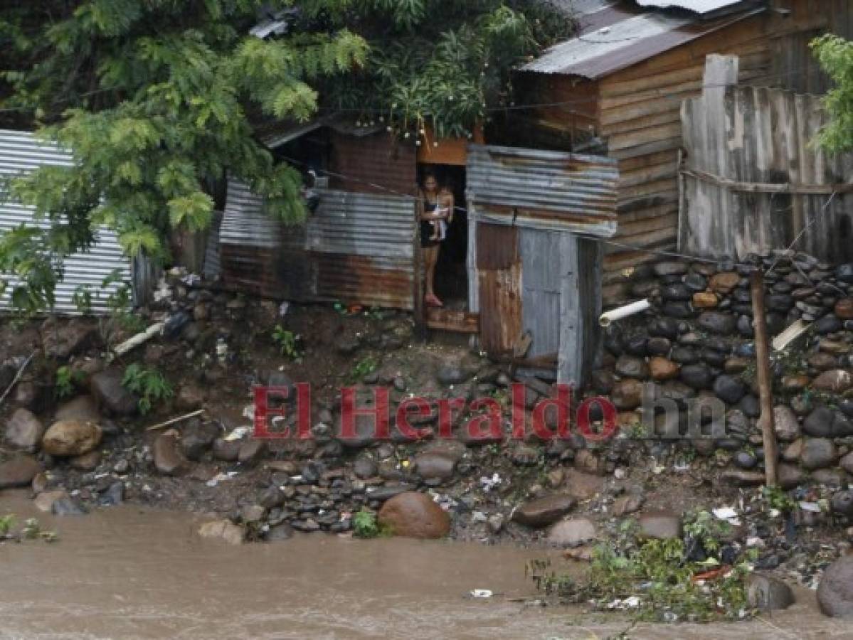 Las familias que viven a la orilla de los ríos y quebradas son las más vulnerables. Foto Johny Magallanes| EL HERALDO