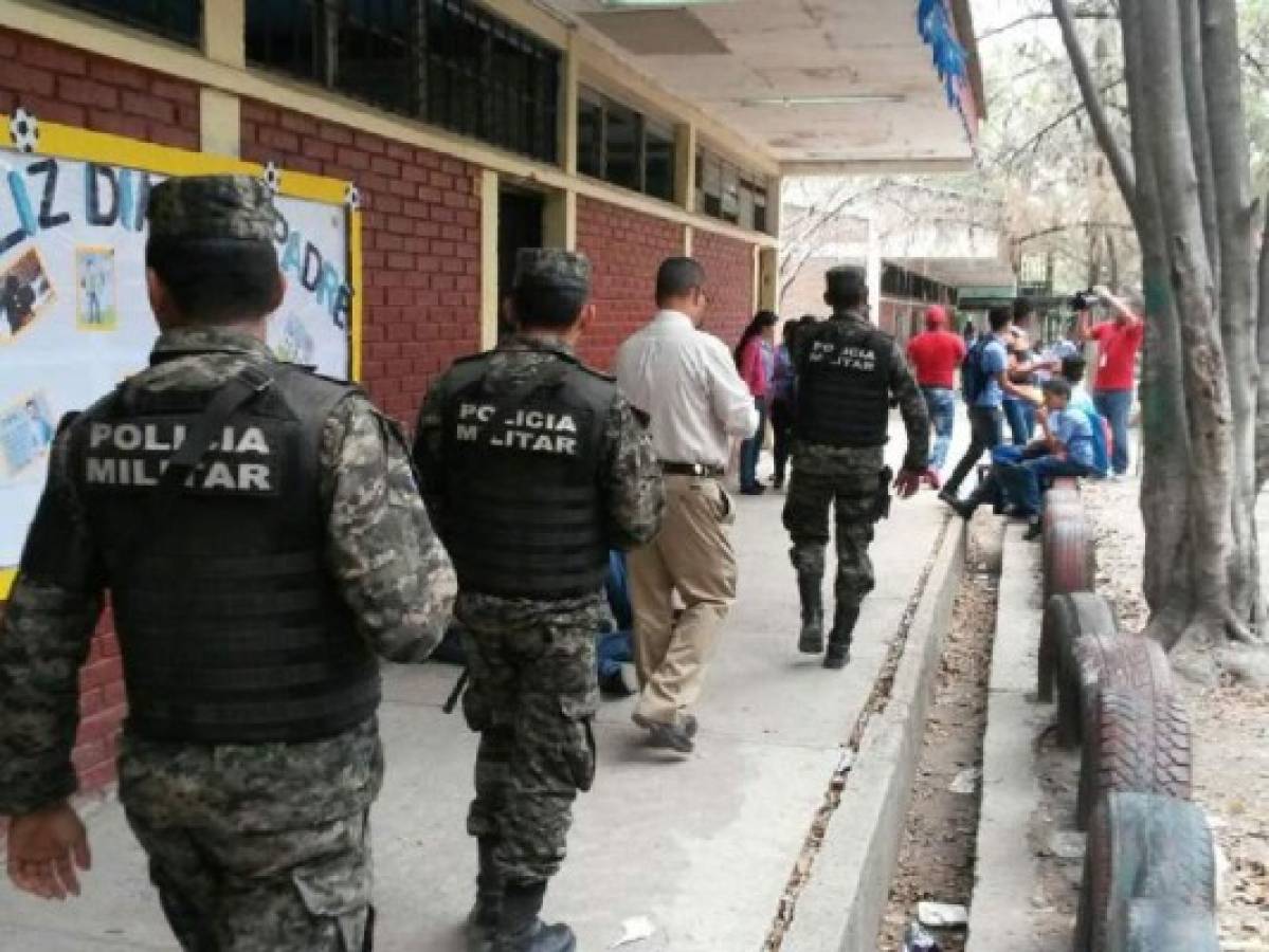 Marcial Solís: No podemos llevar policías a todos los centros educativos de Honduras