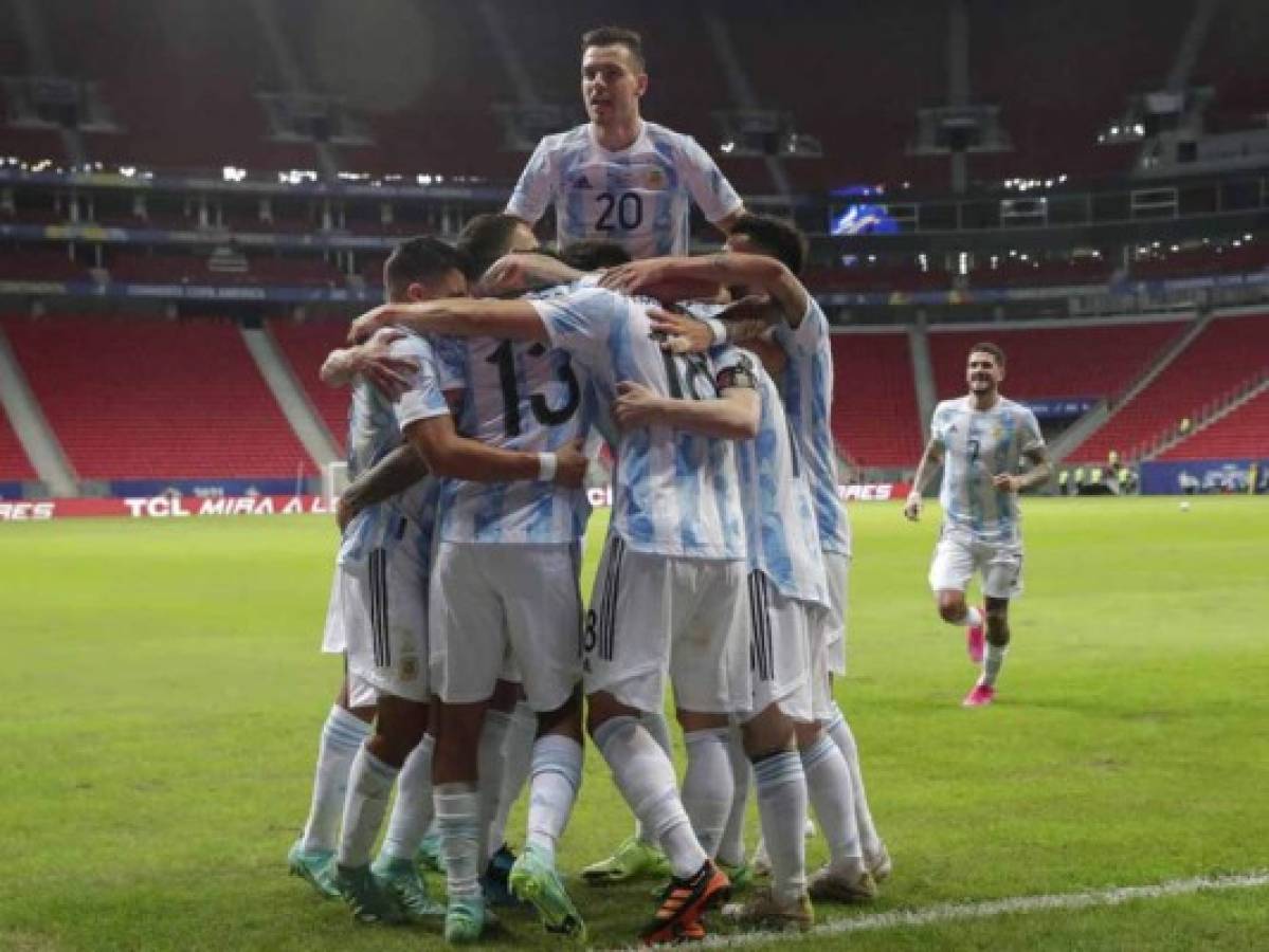 Con Messi y la historia a favor, Argentina va por Paraguay