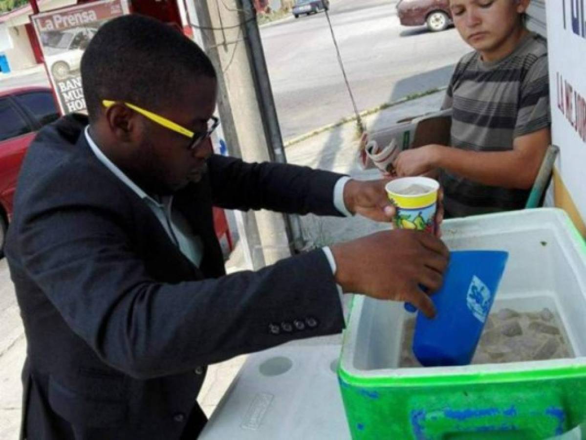 Gobierno apoya a hondureño vendedor de horchata, Darío Welcome