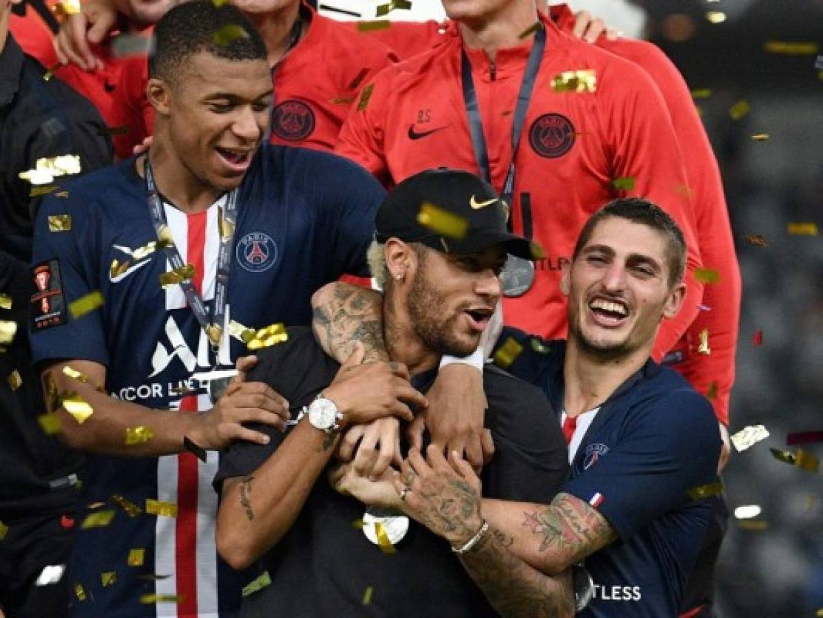 PSG remonta ante Rennes, con Neymar en las gradas