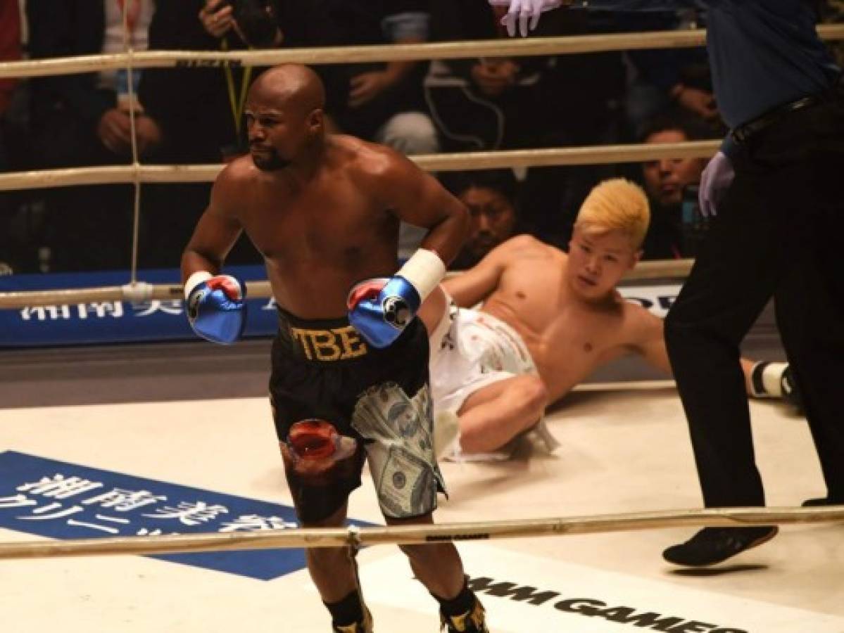 Con un nocaut Floyd Mayweather Jr. venció a Tenshin Nasukawa en pelea de exhibición