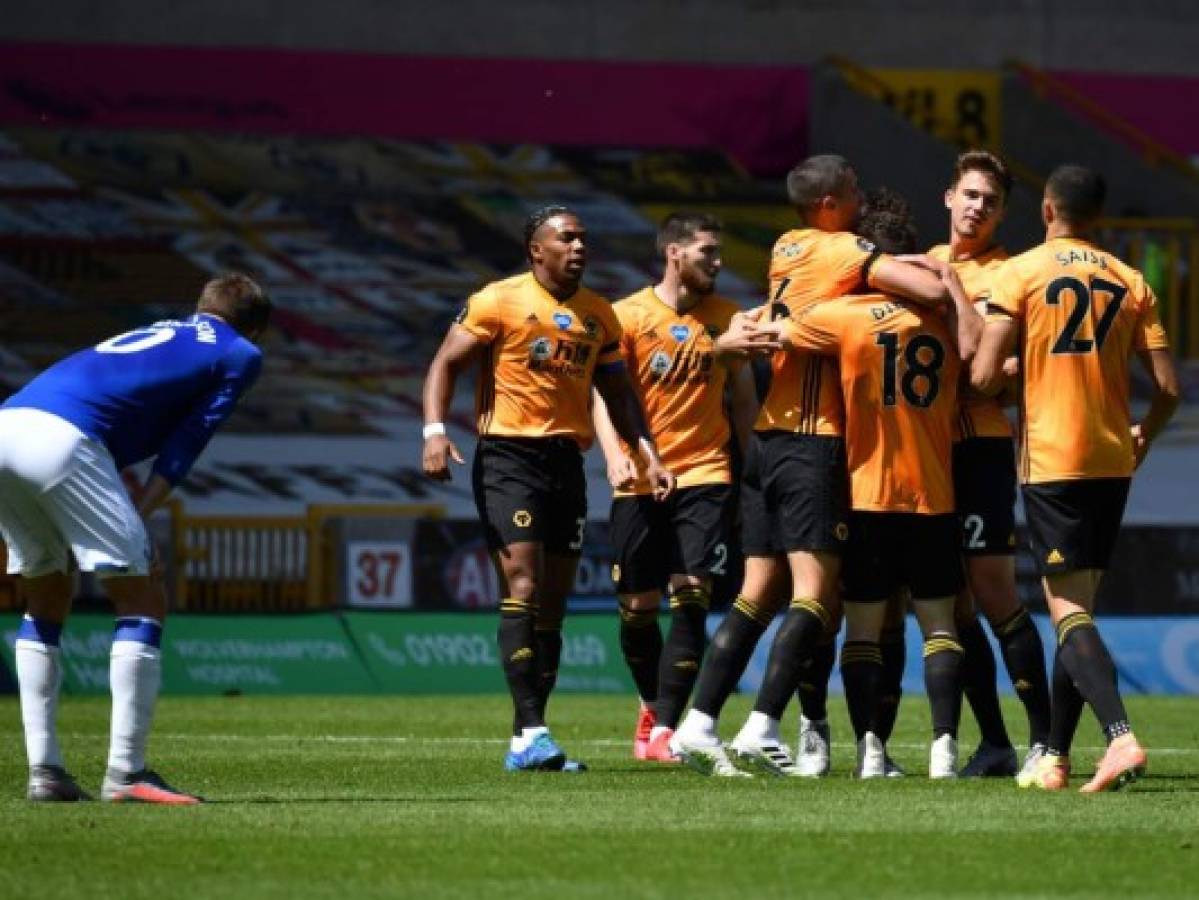 Wolverhampton sigue en carrera hacia las plazas europeas