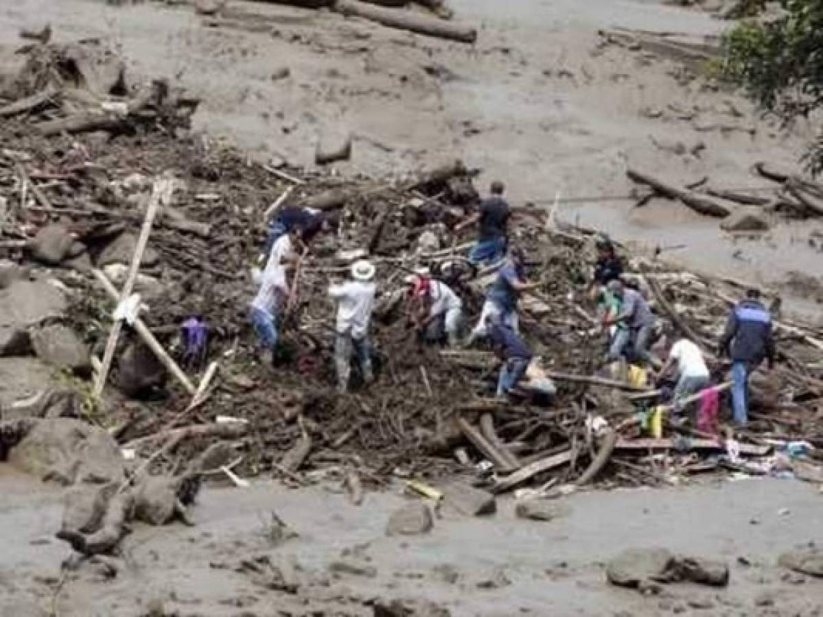 Deslaves en Nepal dejan 10 muertos y 30 desaparecidos