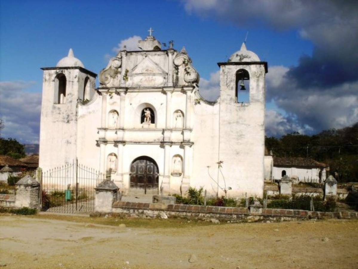 Iglesias coloniales de la Mancomunidad de Colosuca