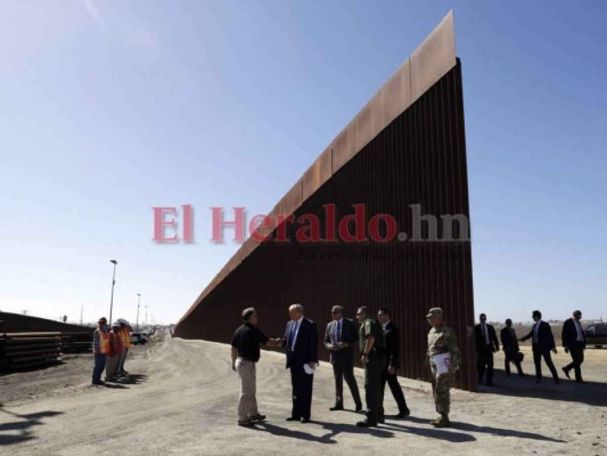 EEUU: Gobierno sopesa reasignar más fondos a muro fronterizo