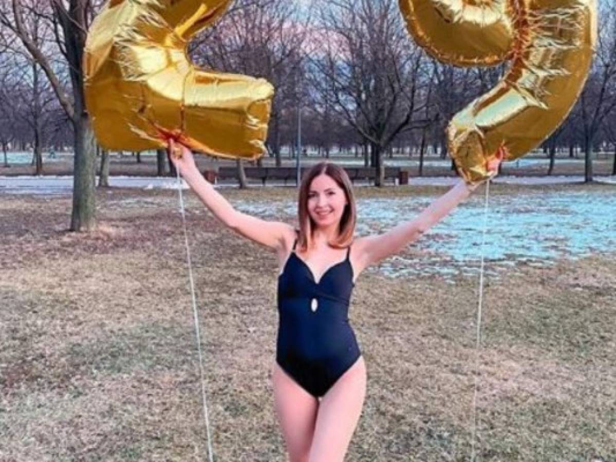 Tres muertos en fiesta de youtuber rusa que lanzó hielo seco a piscina