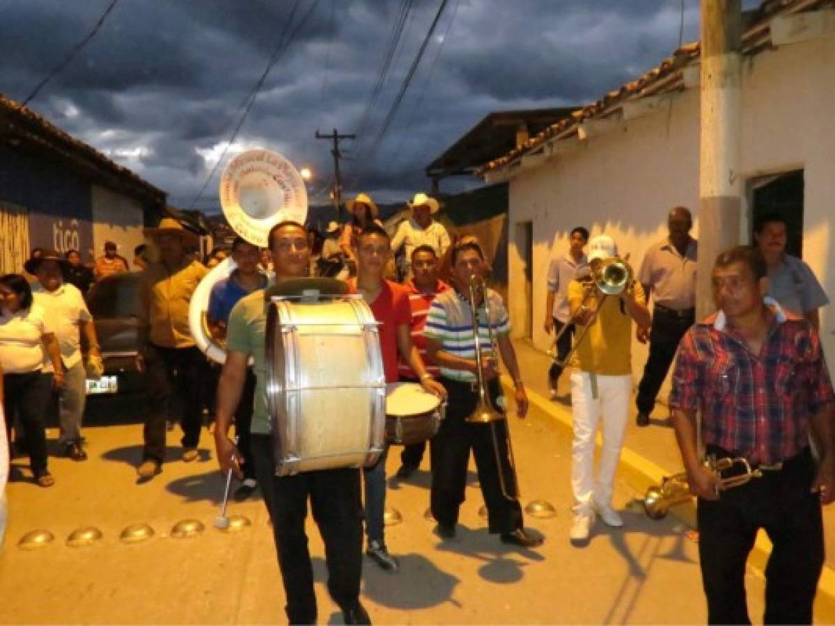 Cane, La Paz, iniciará Año Nuevo con gran carnaval