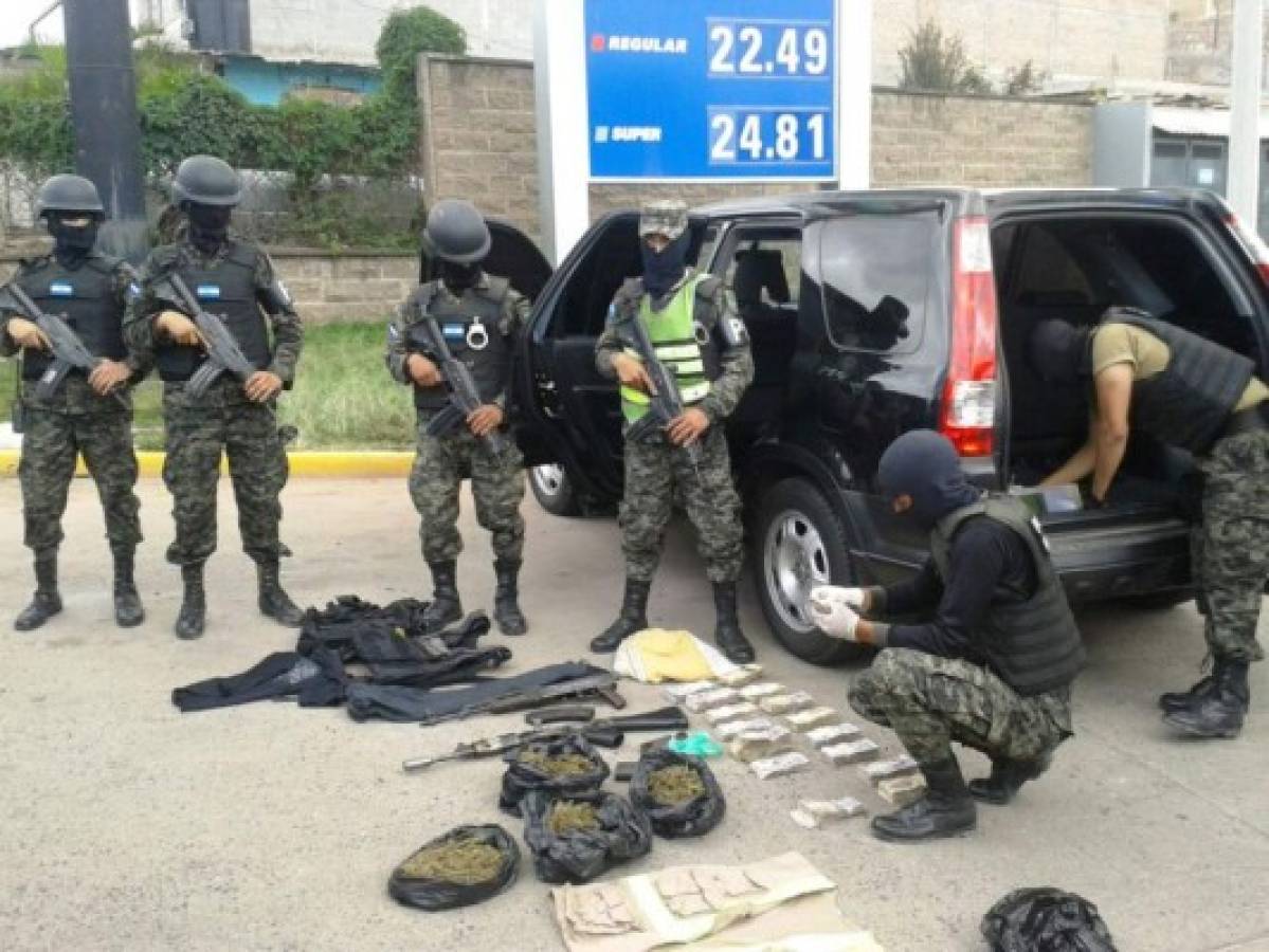 Abandonan una camioneta con casi un millón de lempiras