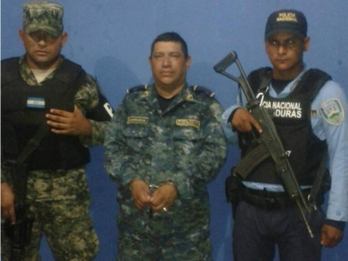 Policías penitenciarios lideraban banda que asaltaba camiones