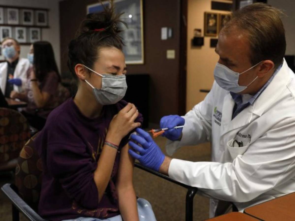 La vacunación contra el covid de adolescentes de entre 12 y 15 años empieza en EEUU