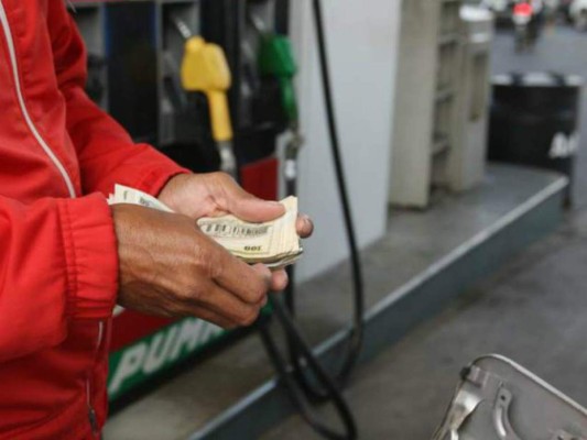 Los combustibles bajarán de precio este próximo lunes en Honduras