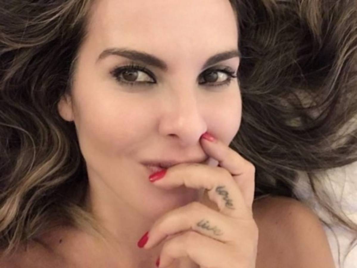 Las sensuales fotos de Kate del Castillo en traje de baño durante sus vacaciones en Ibiza