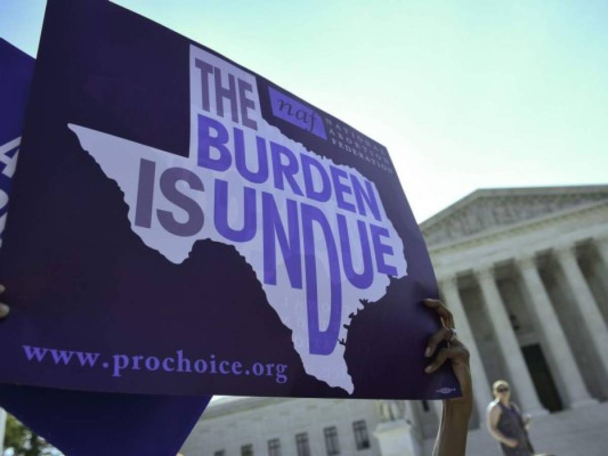 Juez de Texas prohíbe suspender abortos durante la crisis del coronavirus