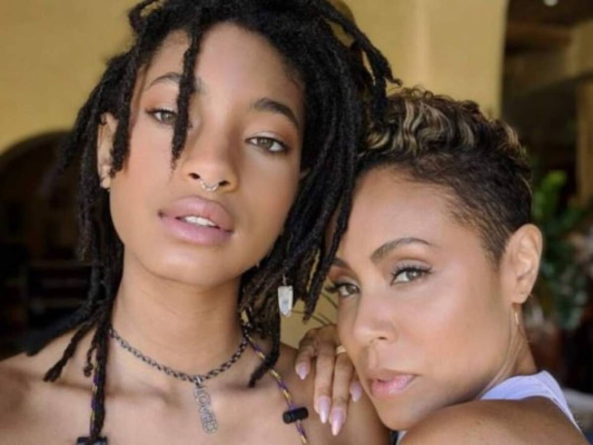 Willow Smith confiesa a su madre que tuvo problemas con las drogas