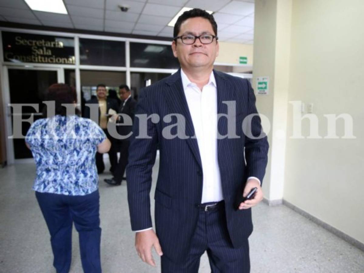 Honduras: Elevan a juicio oral y público querella contra el secretario de Educación, Marlon Escoto