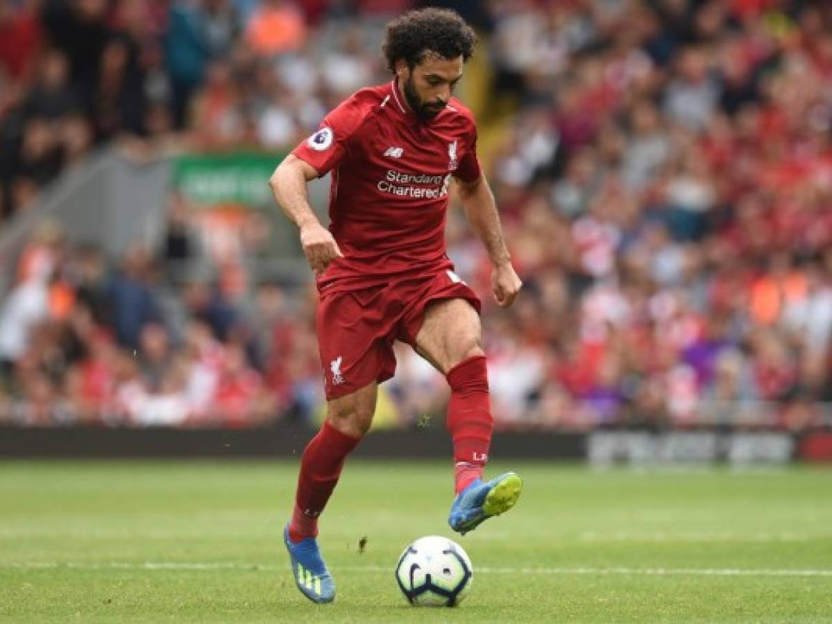 VÍDEO: Liverpool denuncia a Mohamed Salah por conducir con el móvil