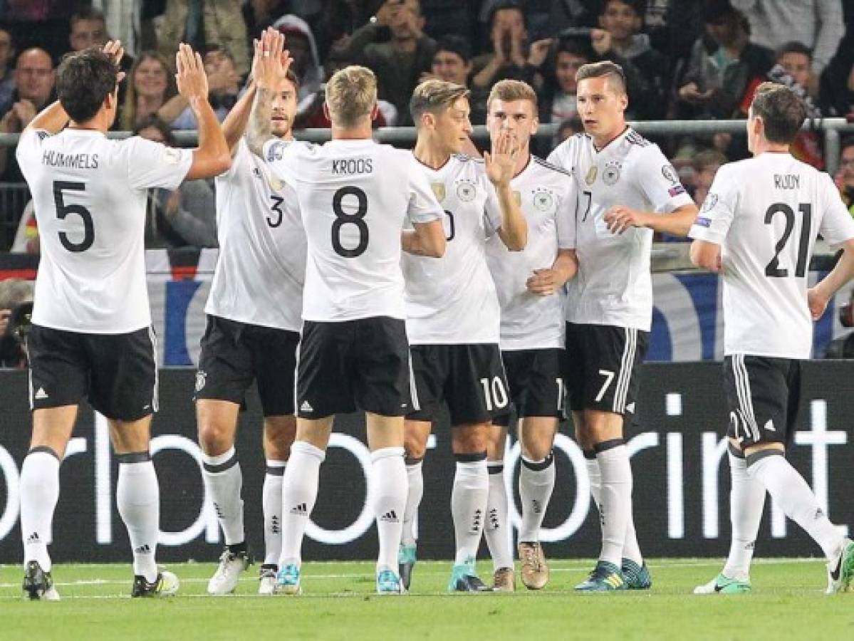 Alemania e Inglaterra se acercan a Rusia-2018