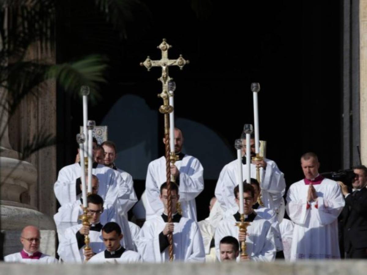 El papa canoniza al cardenal Henry Newman y a cuatro mujeres