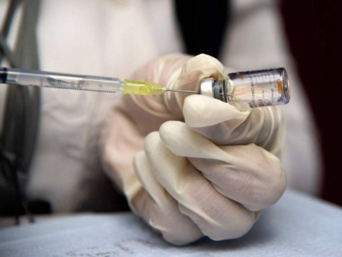 Hombre se vacuna cinco veces contra el covid-19 en Brasil