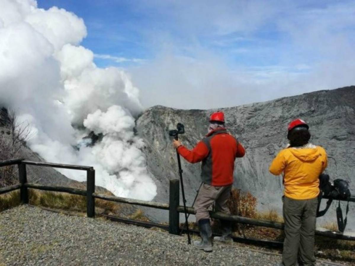 Alerta en Costa Rica por intensa actividad de volcán Poás