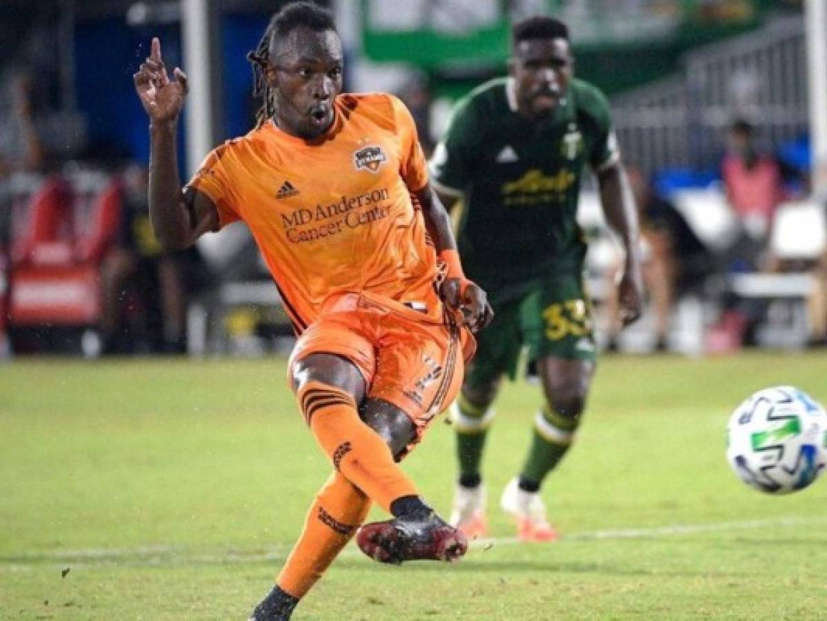 Houston Dynamo ofreció 'buen contrato' para renovar a Alberth Elis