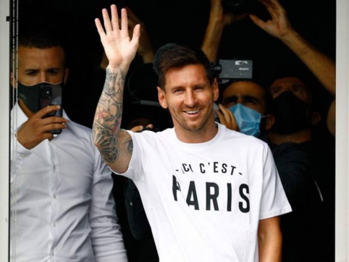 'Será difícil ver a Messi con otra camiseta', afirma Iniesta