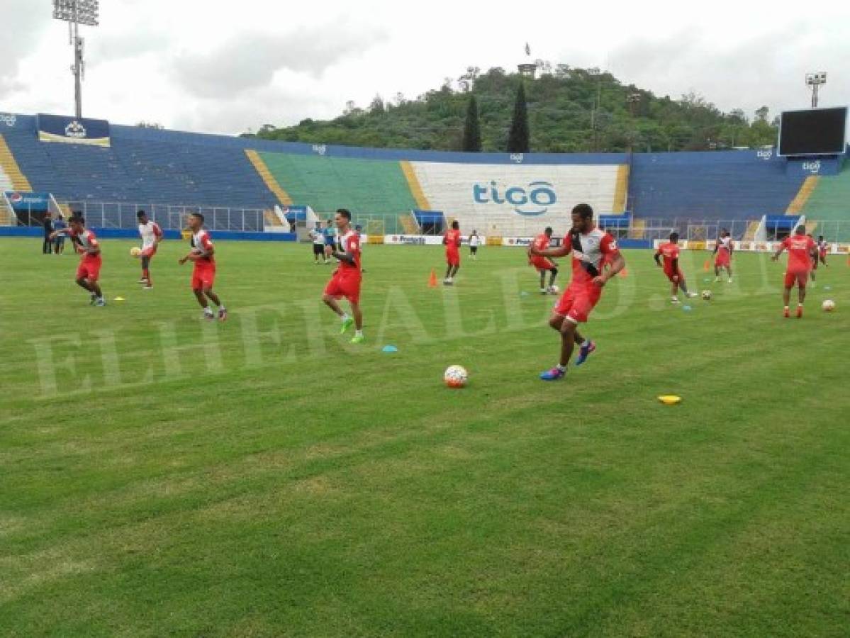 Olimpia comienza su pretemporada bajo el mando del colombiano Carlos Restrepo