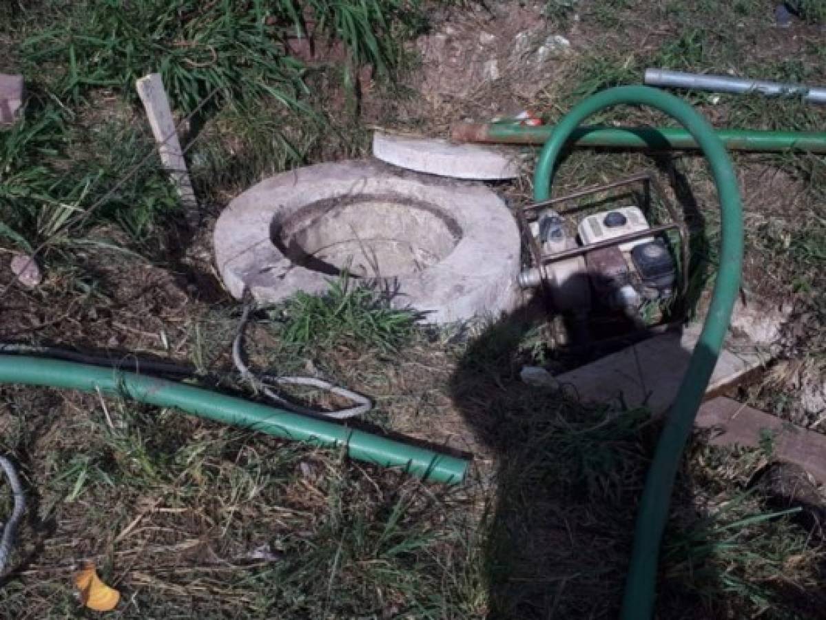 Dos obreros mueren al tratar de limpiar colector de aguas negras en la capital