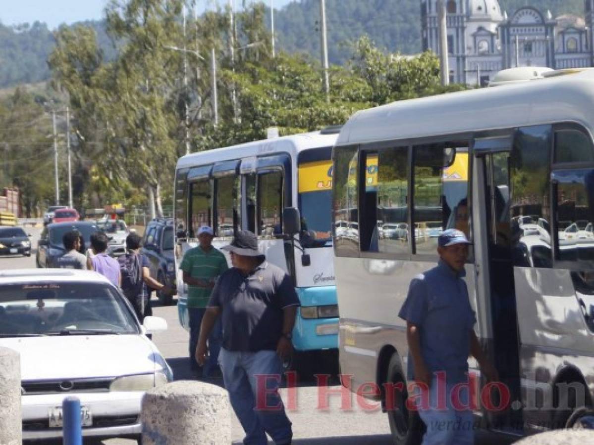Transportistas advierten paro a nivel nacional