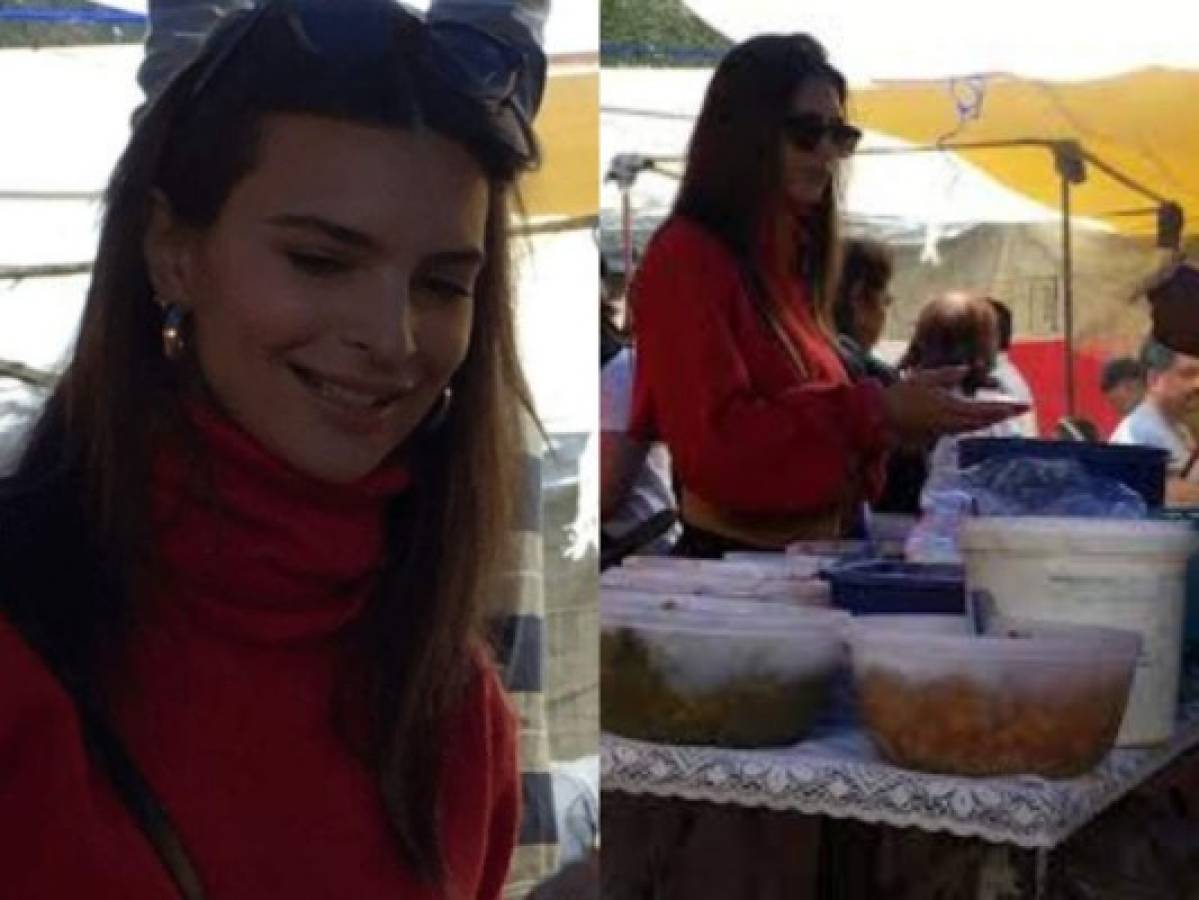 Emily Ratajkowski se viraliza tras comer quesadillas en un local callejero de México   