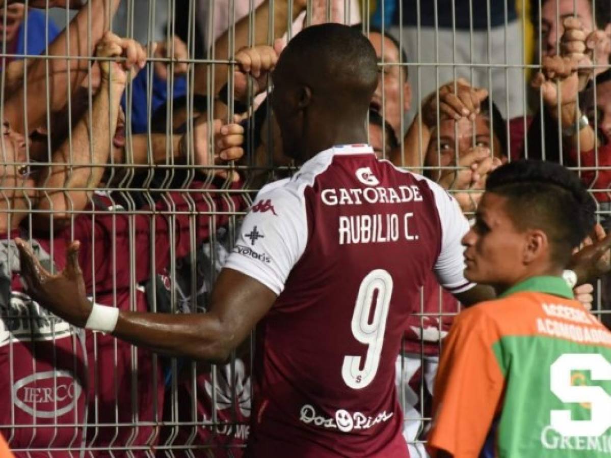 Rubilio Castillo anota su segundo gol con Saprissa de Costa Rica   