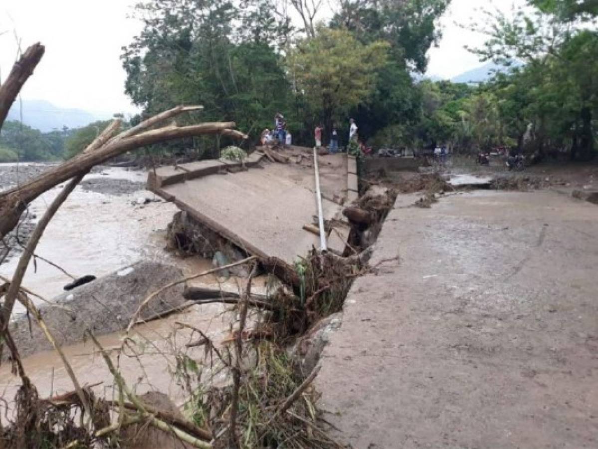 Fuertes lluvias dejaron incomunicada y sin energía a Catacamas