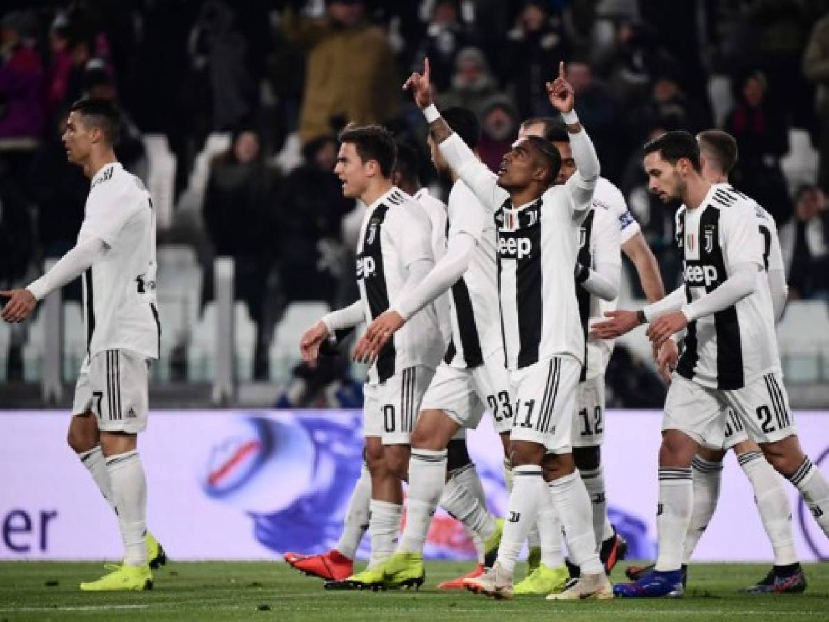 Juventus de Cristiano Ronaldo derrotó 3-0 al Chievo en la liga de italia