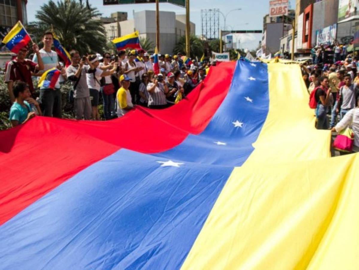 Doce países latinoamericanos exhortan a diálogo en Venezuela