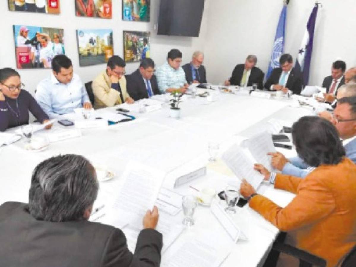 Honduras: Escoger el mediador será parte de la primera reunión del diálogo nacional