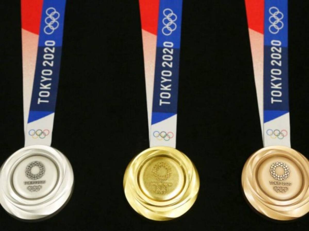 Tokio 2020 presenta medallas, a un año de la inauguración de los Juegos Olímpicos