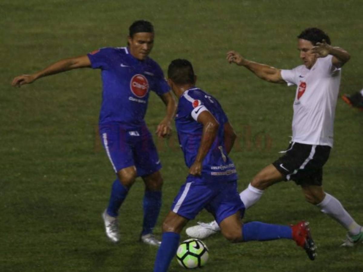 Leyendas del Mundo vencieron 5-2 a Leyendas de Honduras en el Partido por la Paz